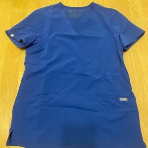 FIGS SCRUB TOP IN DENIM